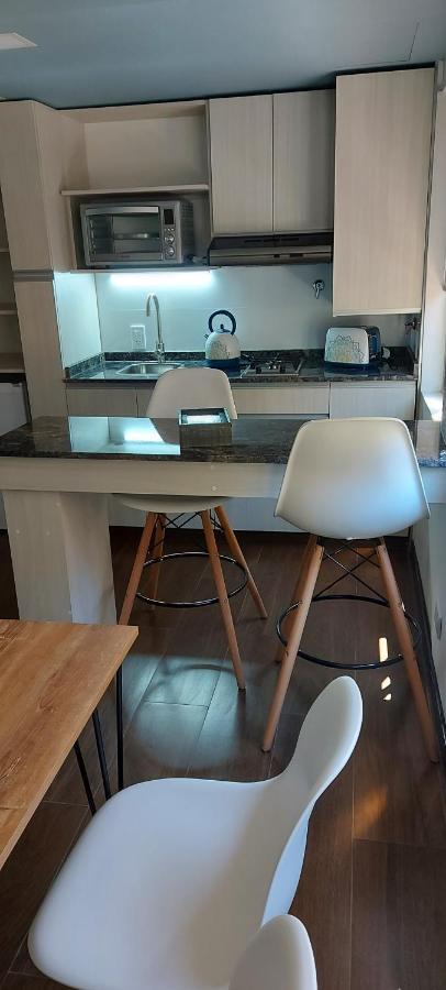 Departamento Con Cochera Muy Bien Ubicado En Ciudad Mendoza Exterior foto