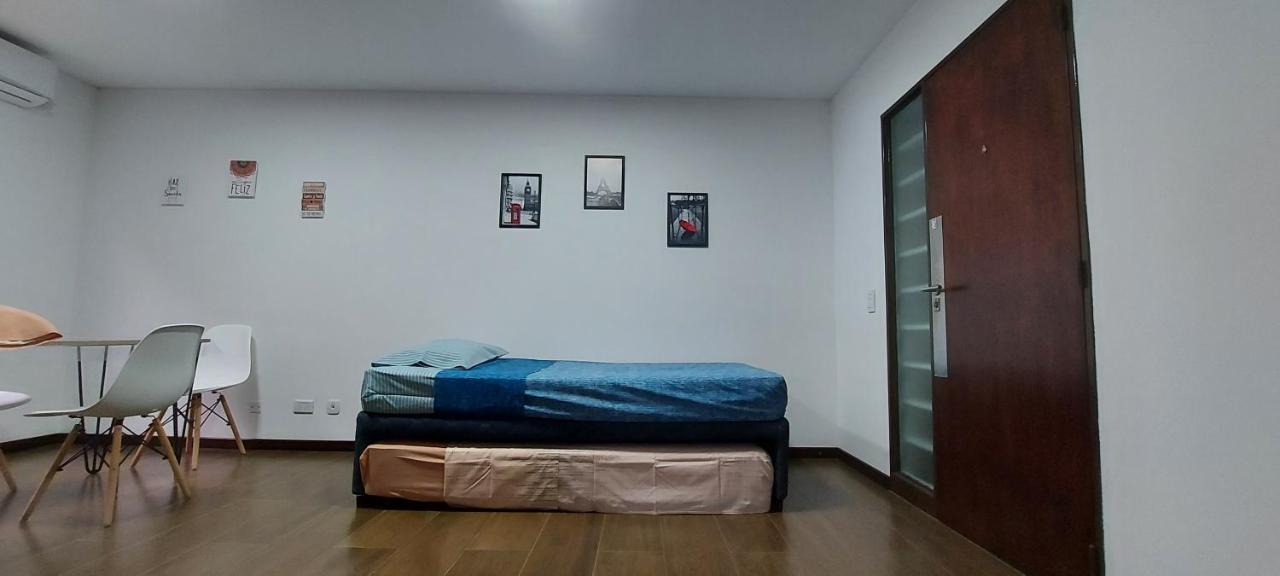 Departamento Con Cochera Muy Bien Ubicado En Ciudad Mendoza Exterior foto